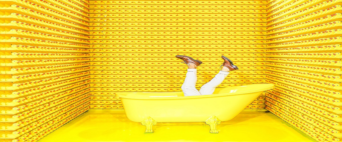 yellow tub